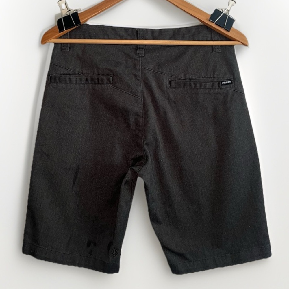 Volcom Shorts - Picture 2 of 4